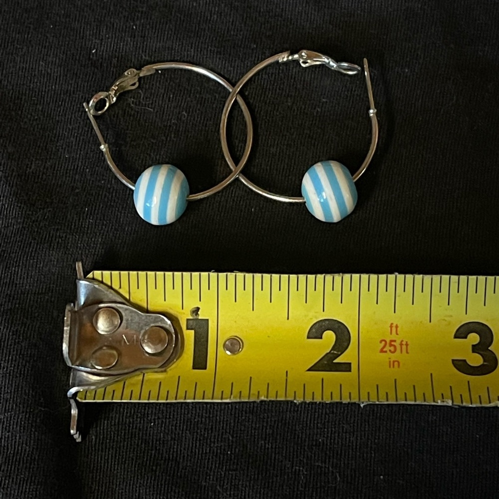 Earrings - Picture 5 of 6
